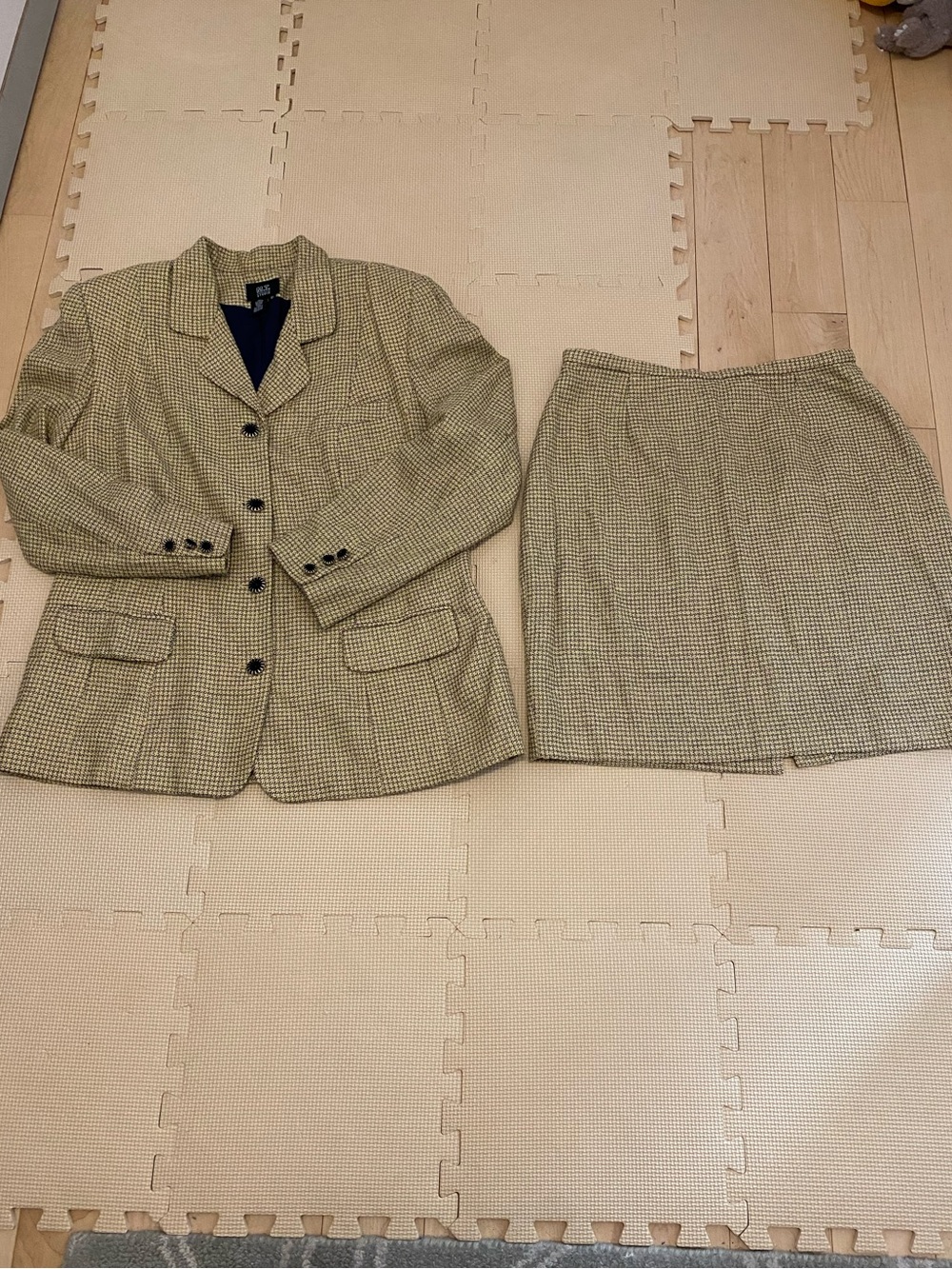 Morgan Taylor Checked Blazer and Skirt Set in Tan and Navy Size 16